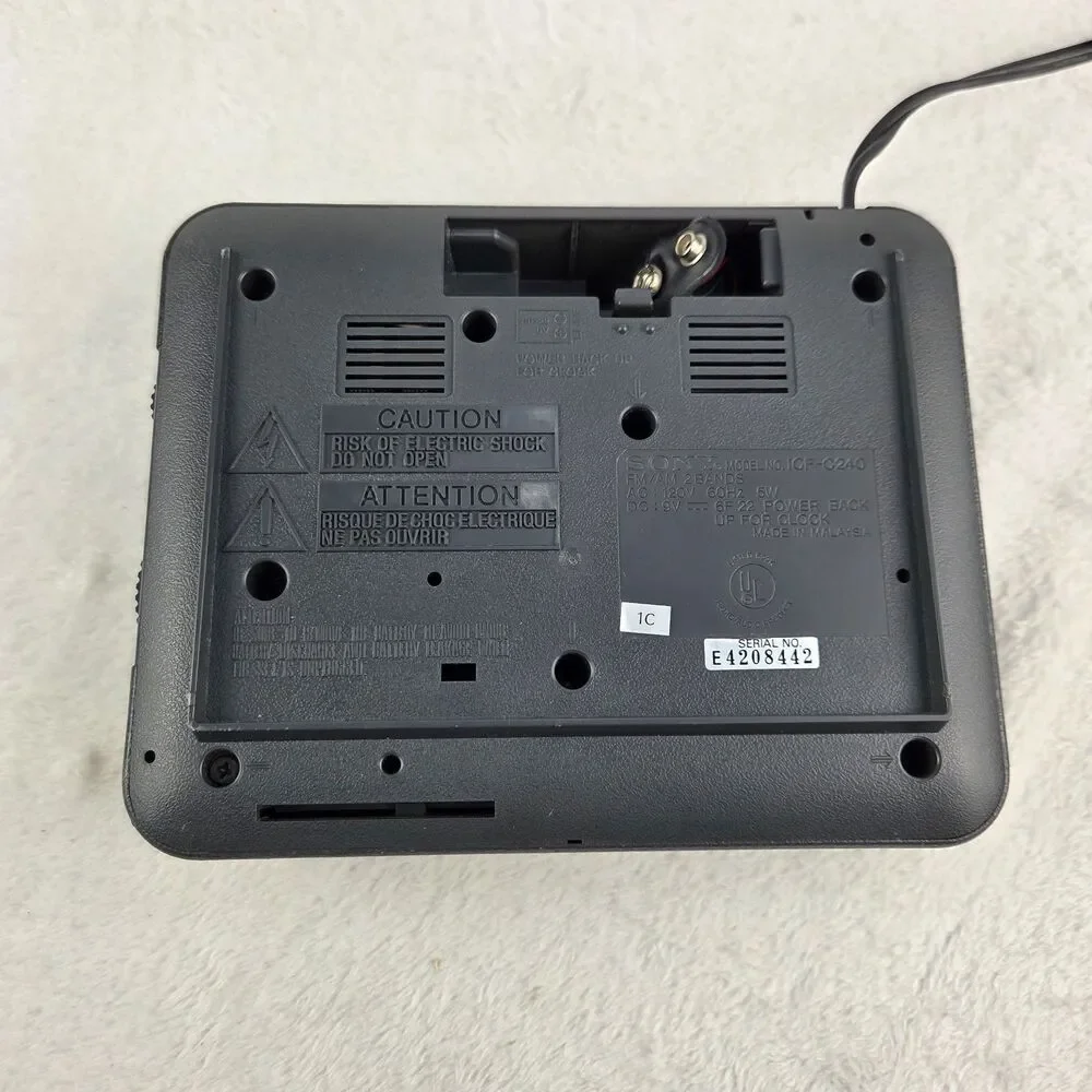 Vintage Sony Dream Machine FM AM‎ Digital Clock Radio Black ICF-C240